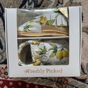 Freshly Picked size 4 lemon moccasins brand new
